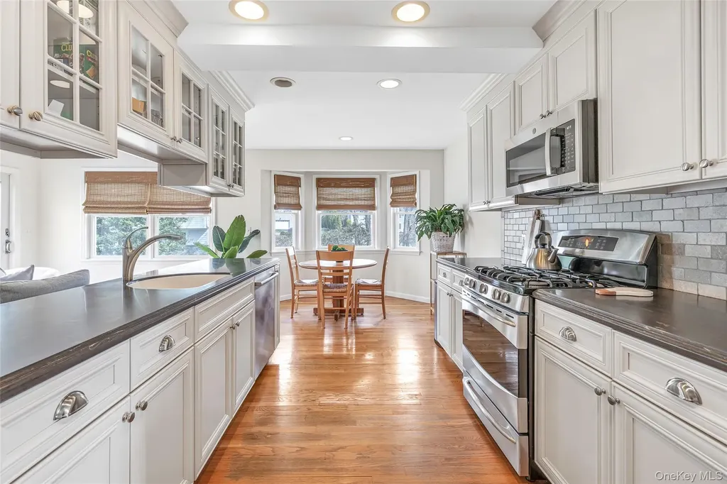 15 Brookside Lane Harrison NY 10528