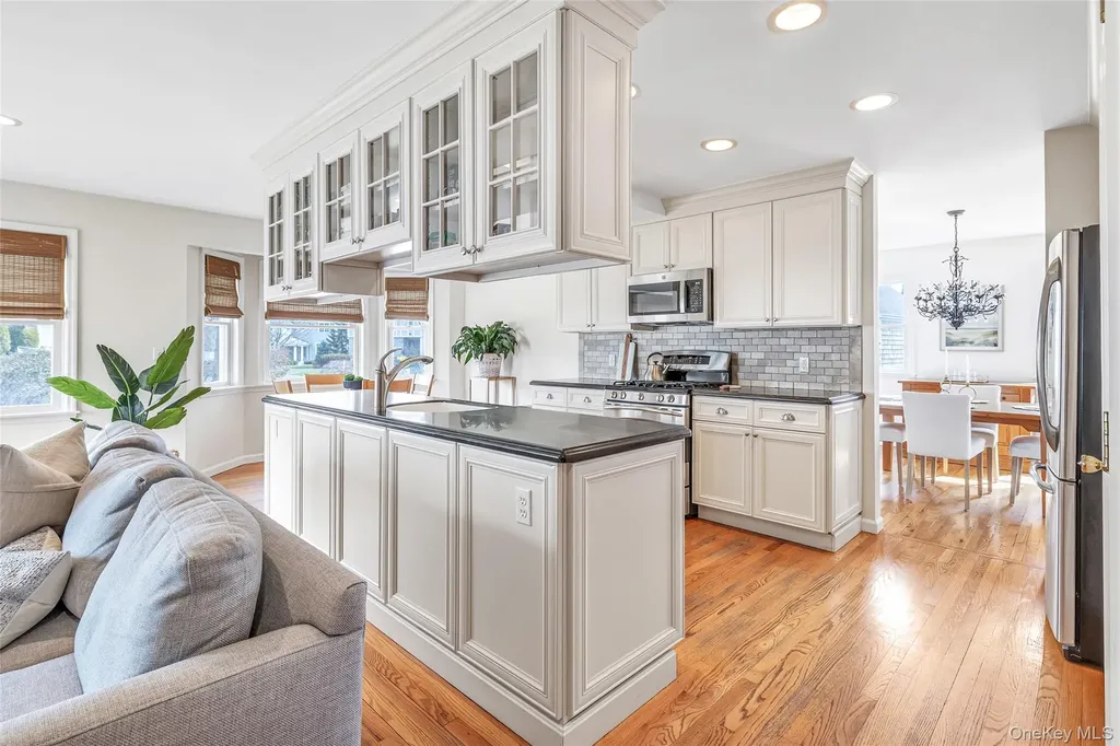 15 Brookside Lane Harrison NY 10528