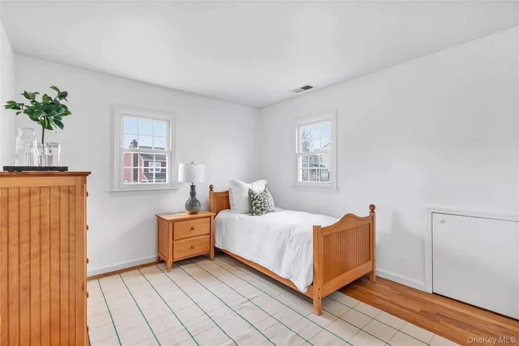 15 Brookside Lane Harrison NY 10528