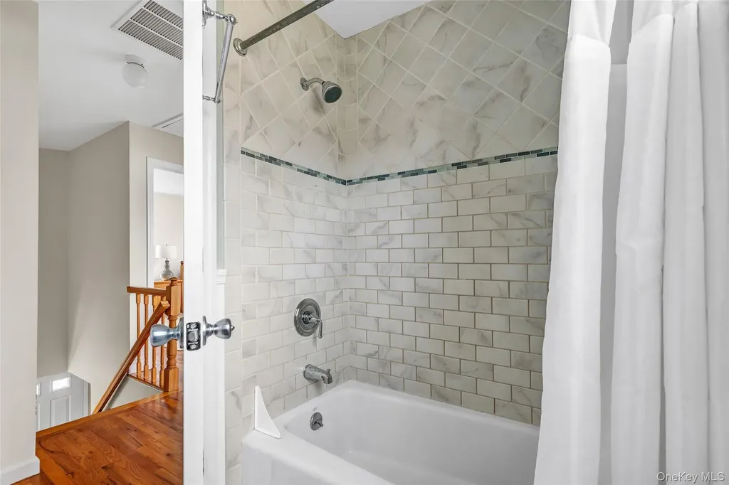 15 Brookside Lane Harrison NY 10528