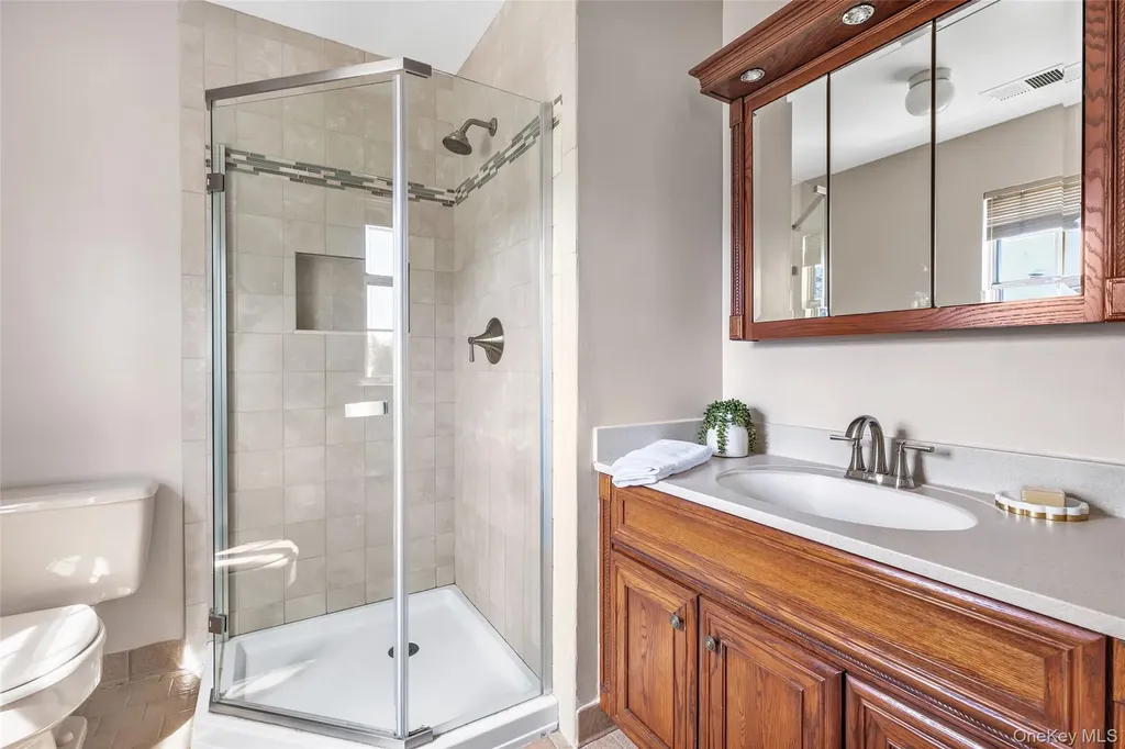 15 Brookside Lane Harrison NY 10528