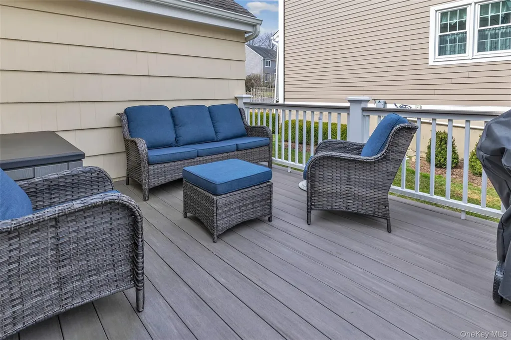 15 Brookside Lane Harrison NY 10528
