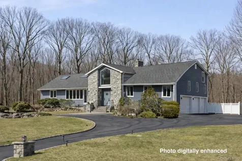 90 Belvedere Drive Syosset NY 11791