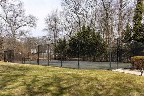 90 Belvedere Drive Syosset NY 11791