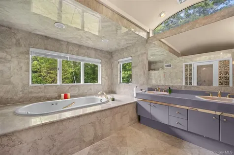 90 Belvedere Drive Syosset NY 11791