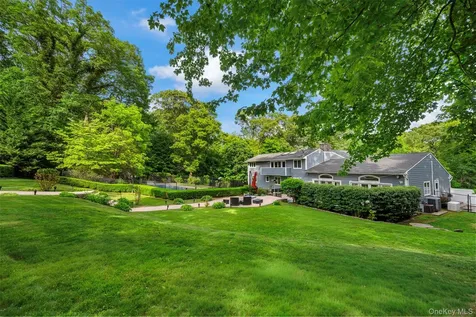 90 Belvedere Drive Syosset NY 11791