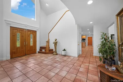 90 Belvedere Drive Syosset NY 11791