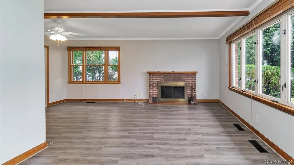 11 Nova Road Bayville NY 11709