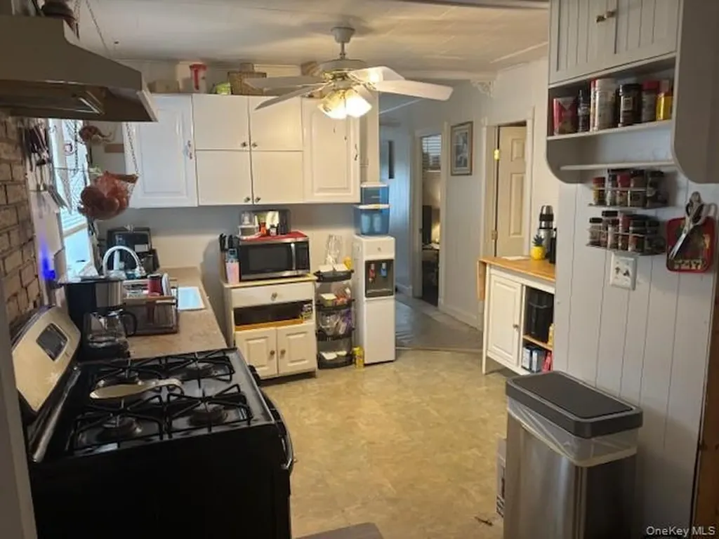 112 Priscilla Avenue Riverhead NY 11901