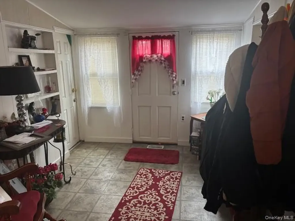 112 Priscilla Avenue Riverhead NY 11901