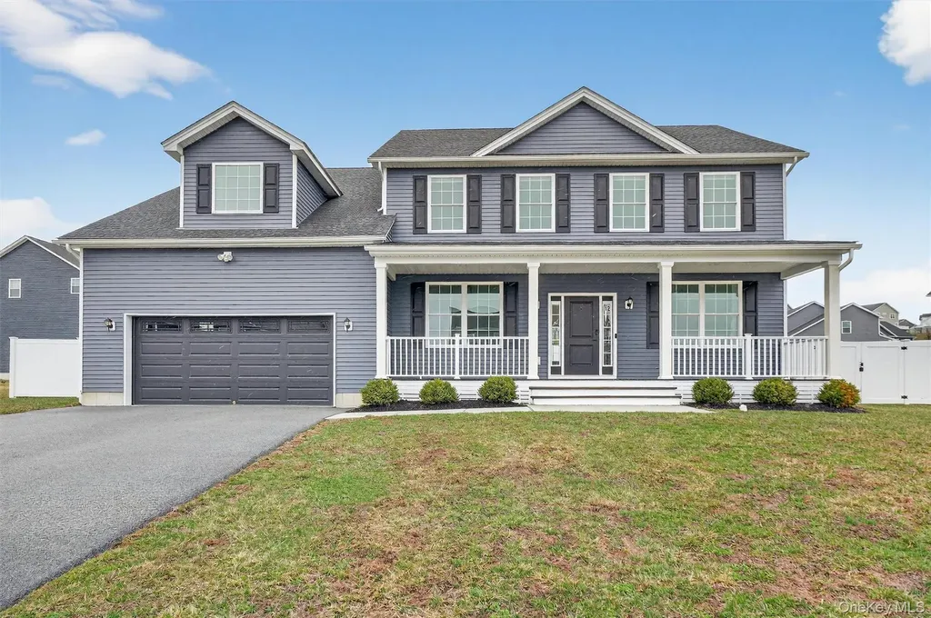 12 Kensington Lane Poughkeepsie NY 12603
