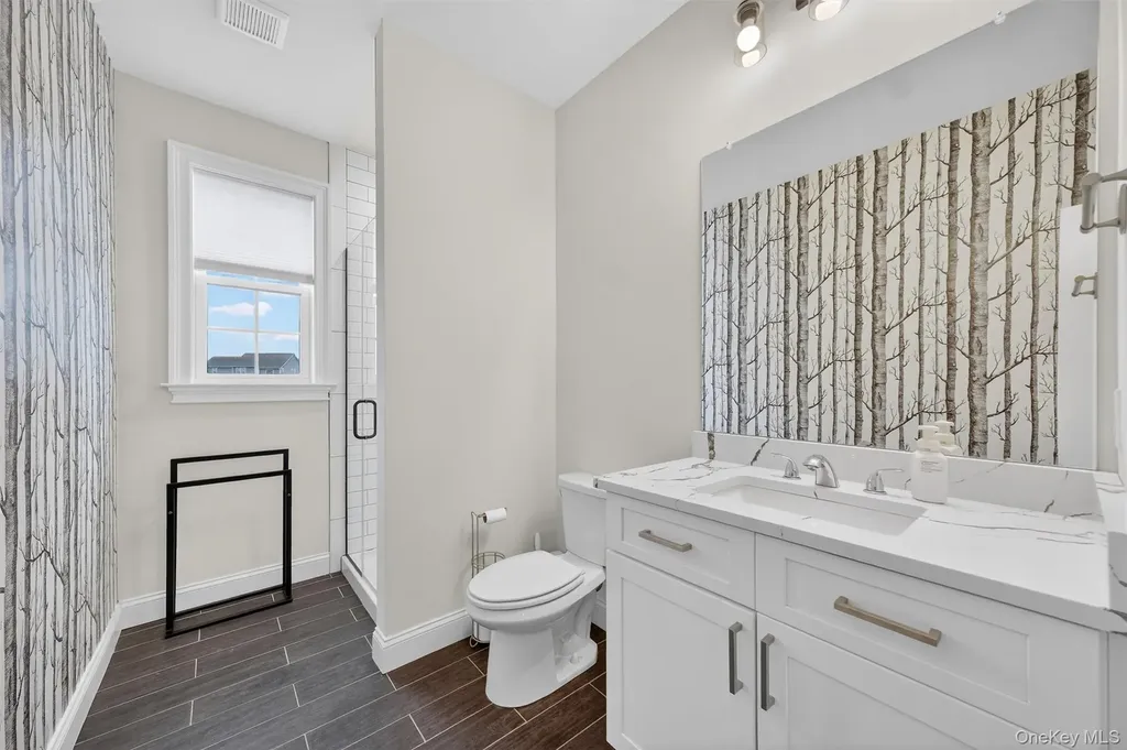 12 Kensington Lane Poughkeepsie NY 12603