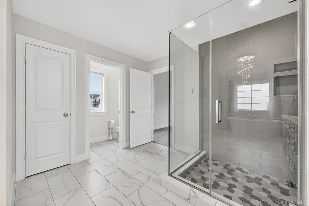 12 Kensington Lane Poughkeepsie NY 12603