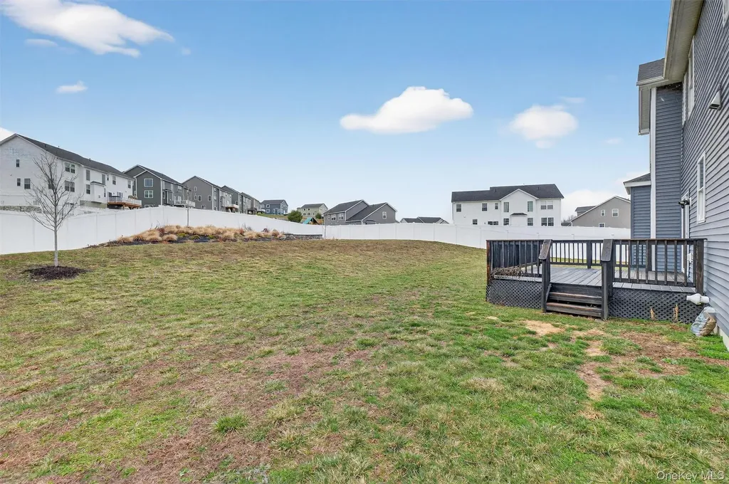 12 Kensington Lane Poughkeepsie NY 12603