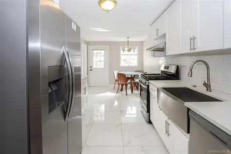 24 High Street Locust Valley NY 11560