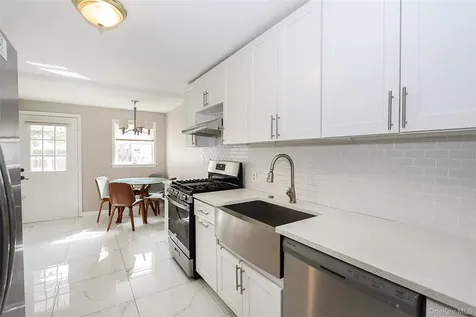 24 High Street Locust Valley NY 11560