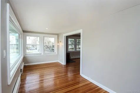 24 High Street Locust Valley NY 11560