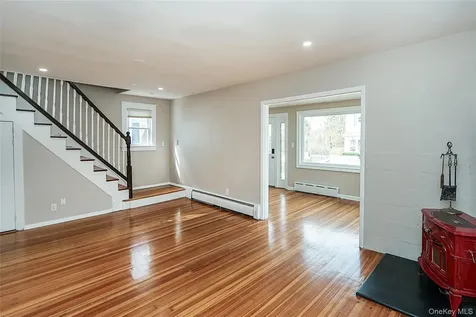 24 High Street Locust Valley NY 11560