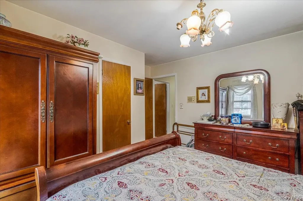 196-52 45th Drive Flushing NY 11358