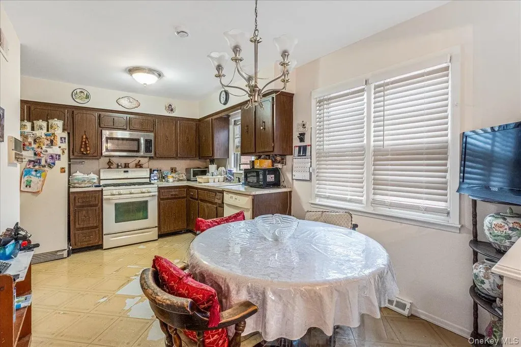 196-52 45th Drive Flushing NY 11358