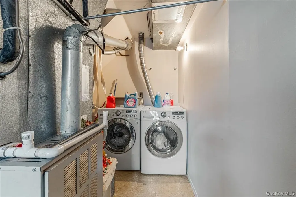 196-52 45th Drive Flushing NY 11358