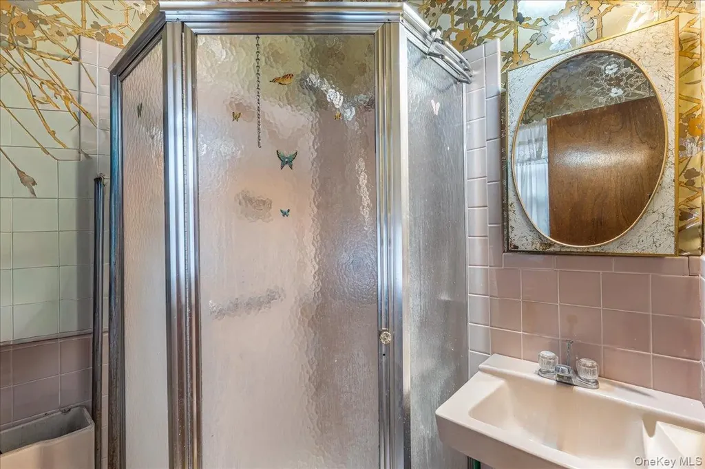 196-52 45th Drive Flushing NY 11358