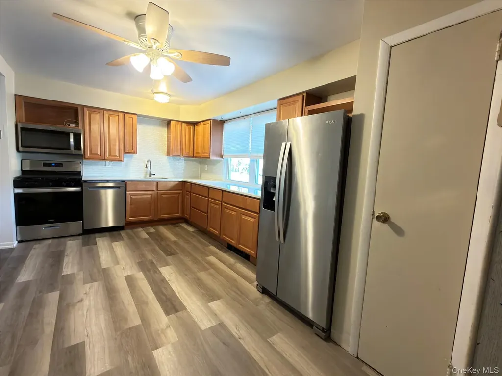 27 Peter Way Kiamesha Lake NY 12751