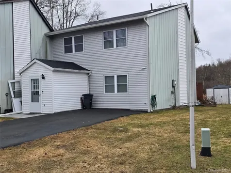 27 Peter Way Kiamesha Lake NY 12751