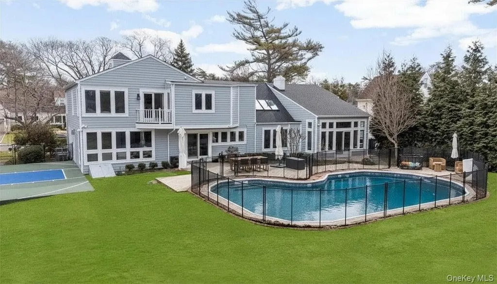 1040 Links Road Woodmere NY 11598