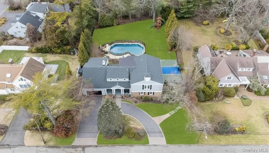 1040 Links Road Woodmere NY 11598