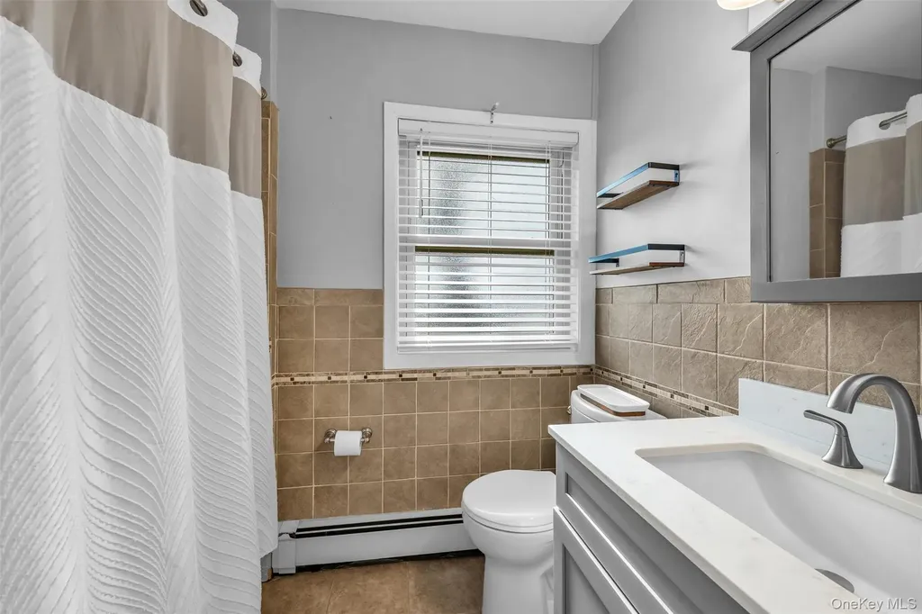 4 Rose Street Oceanside NY 11572