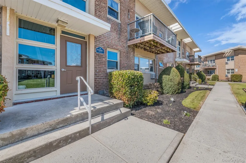 4 Rose Street Oceanside NY 11572