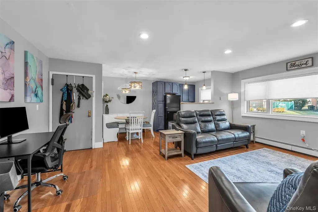 4 Rose Street Oceanside NY 11572