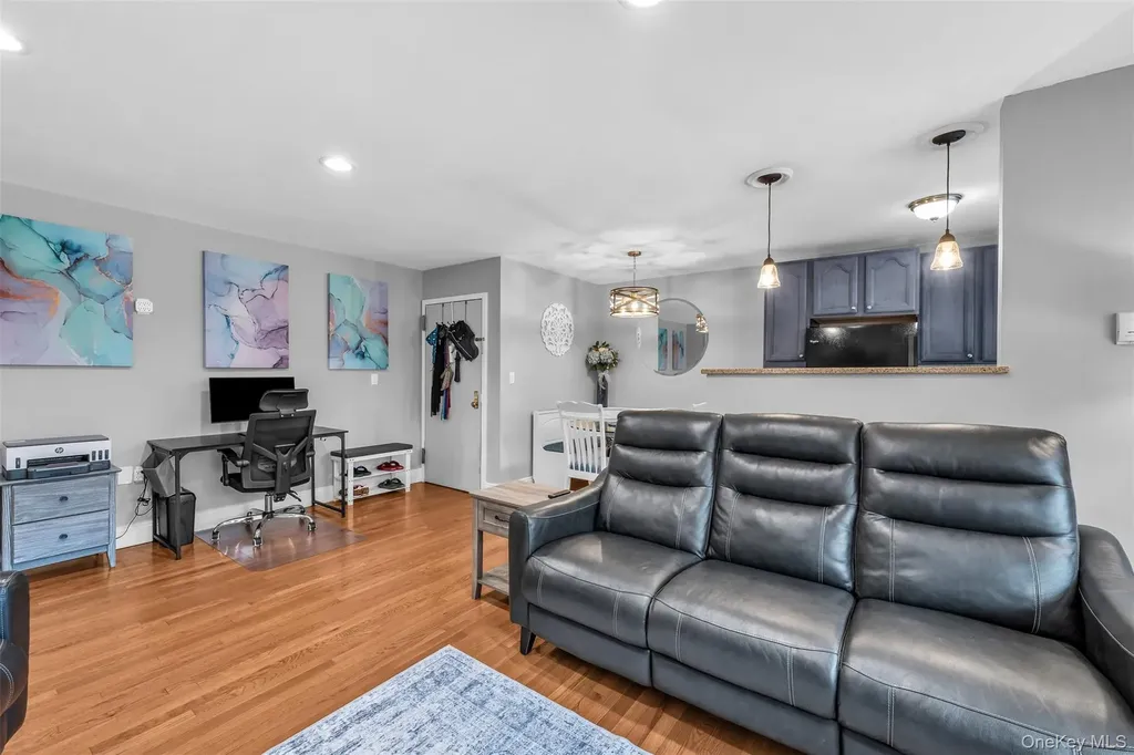 4 Rose Street Oceanside NY 11572