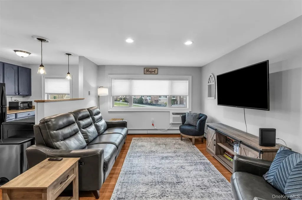 4 Rose Street Oceanside NY 11572