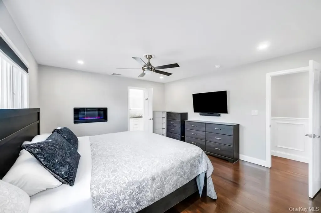 5 Kittiwake Lane Babylon NY 11702