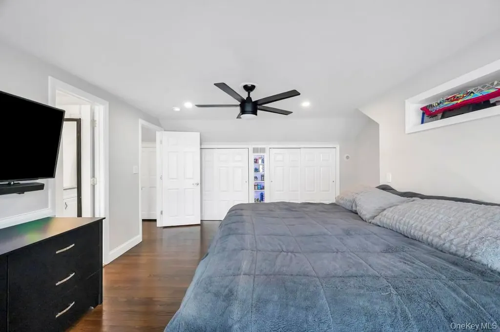5 Kittiwake Lane Babylon NY 11702