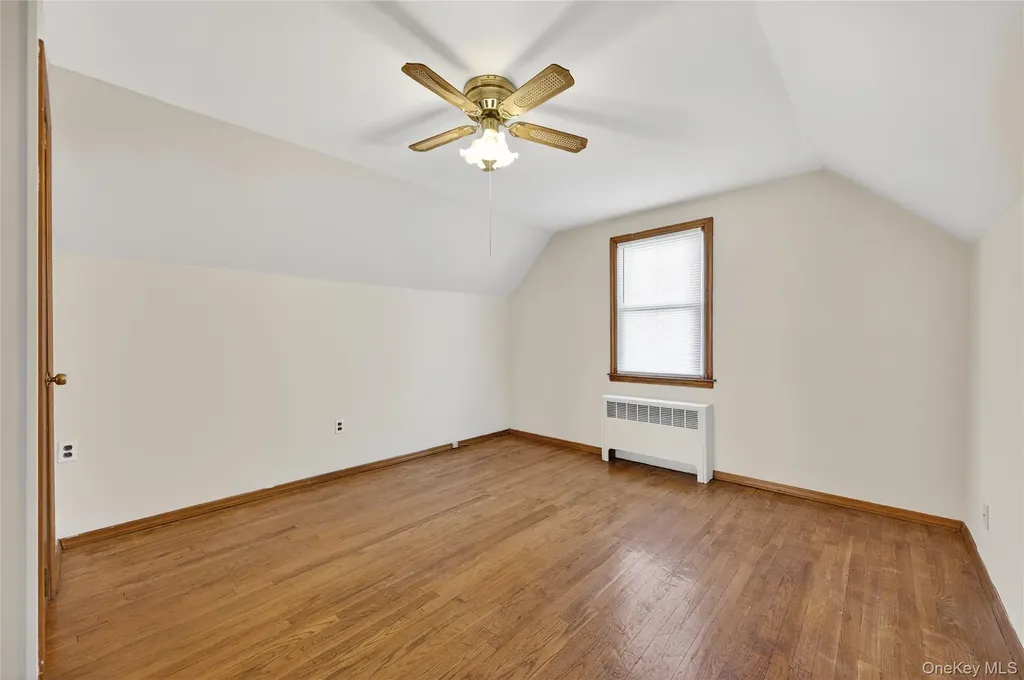 37 Manhattan Avenue Westbury NY 11590
