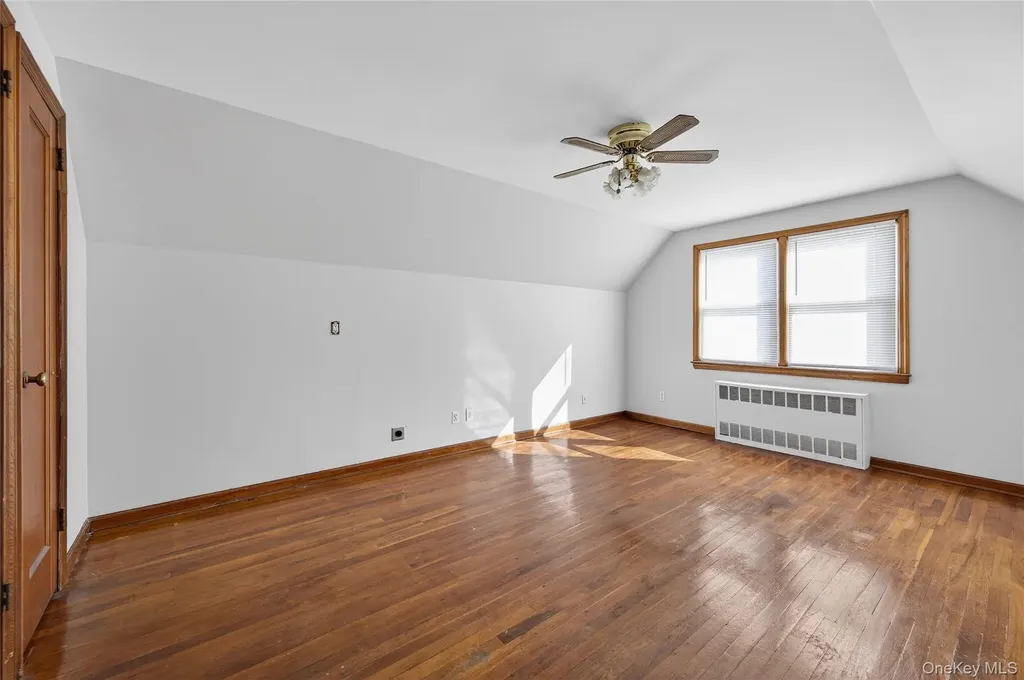 37 Manhattan Avenue Westbury NY 11590