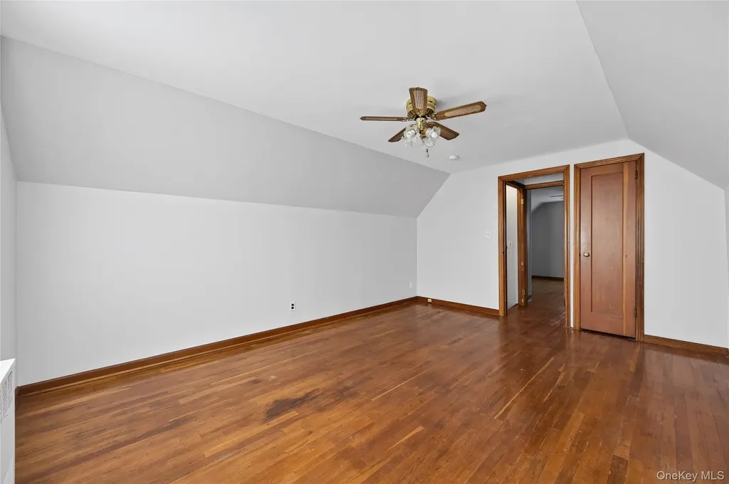 37 Manhattan Avenue Westbury NY 11590