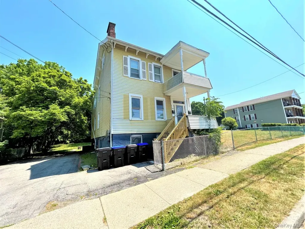 83 Albany Street Poughkeepsie NY 12601
