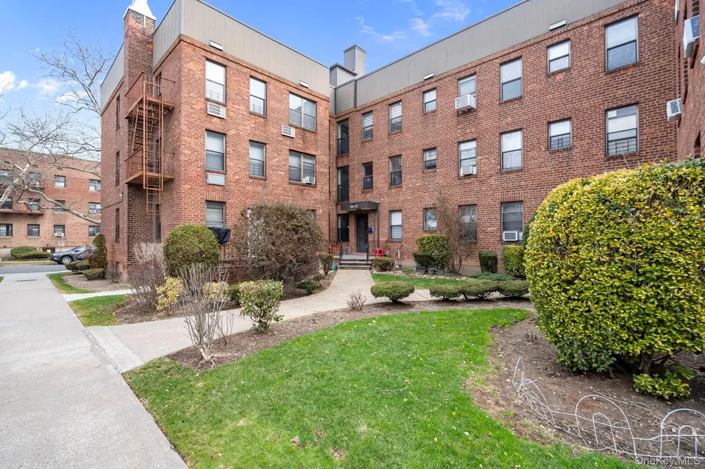 215-12 47 Avenue Bayside NY 11361