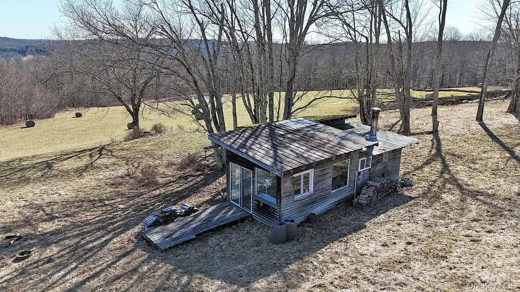 57 Boettger Road Callicoon NY 12723