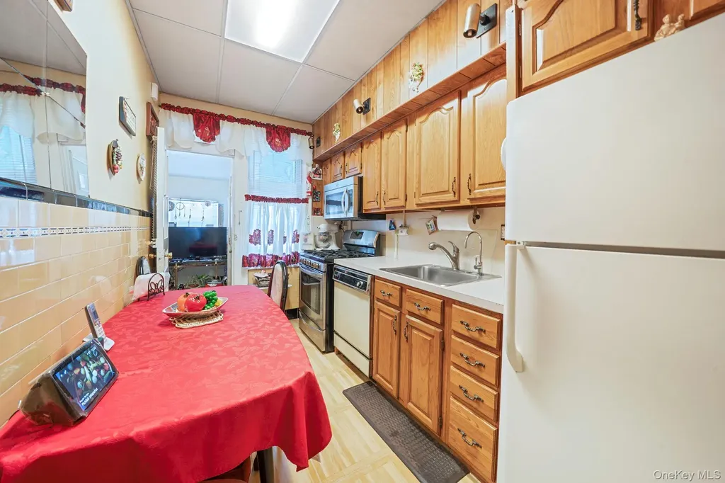 281 E 57th Street Brooklyn NY 11203