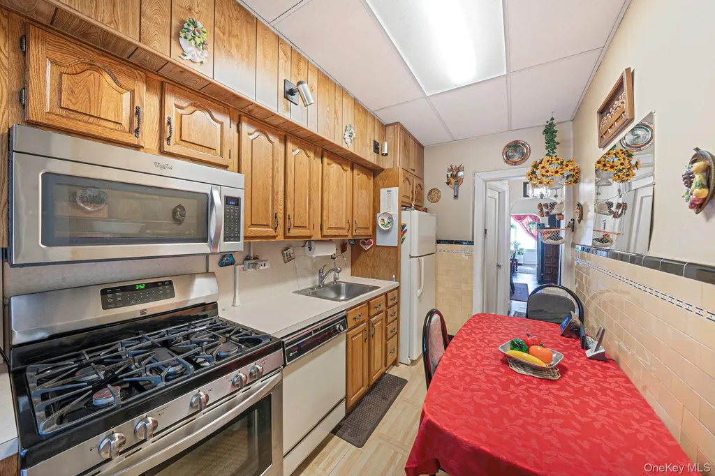 281 E 57th Street Brooklyn NY 11203