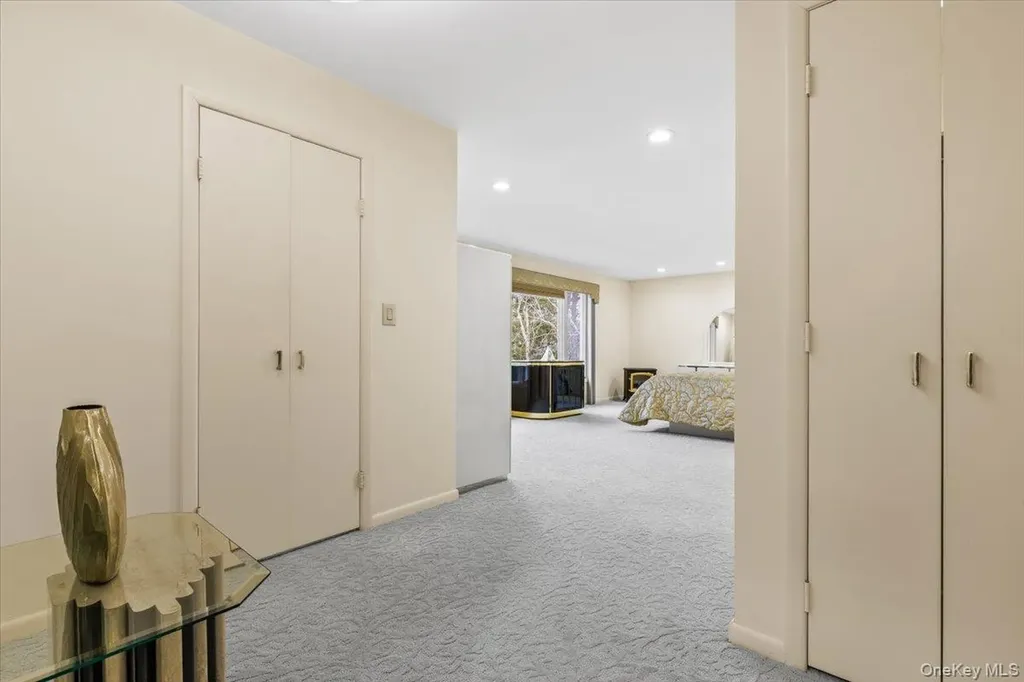 16 Dell Drive Eastchester NY 10709