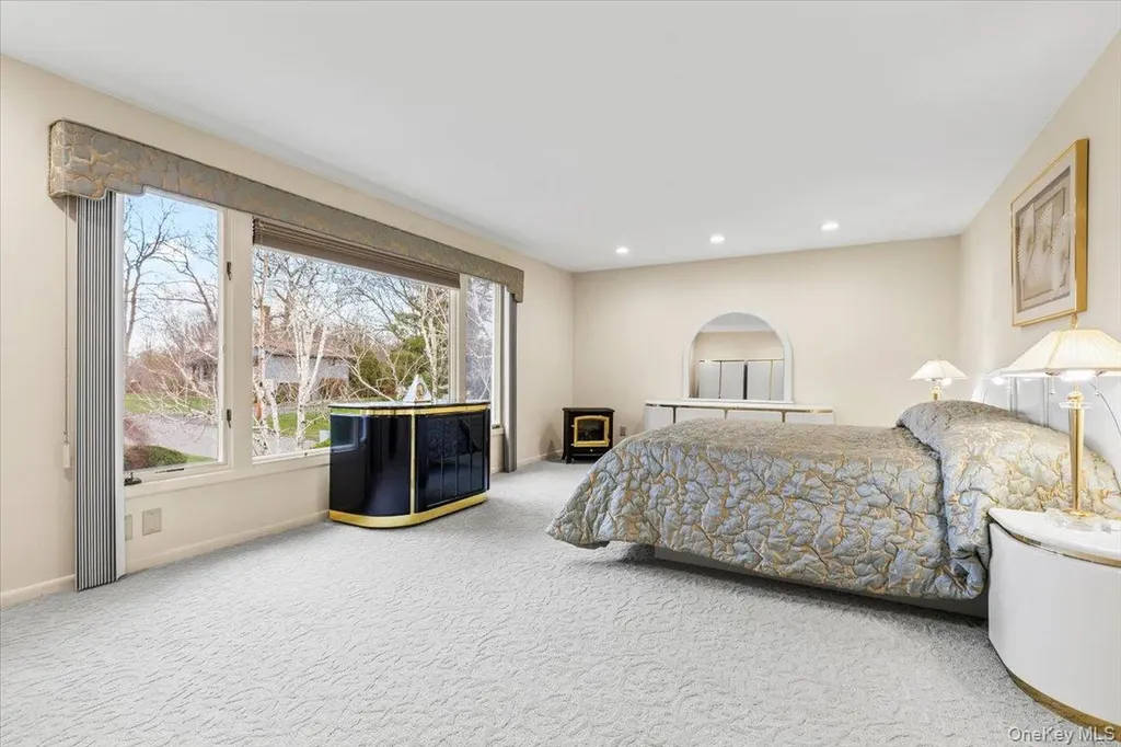16 Dell Drive Eastchester NY 10709