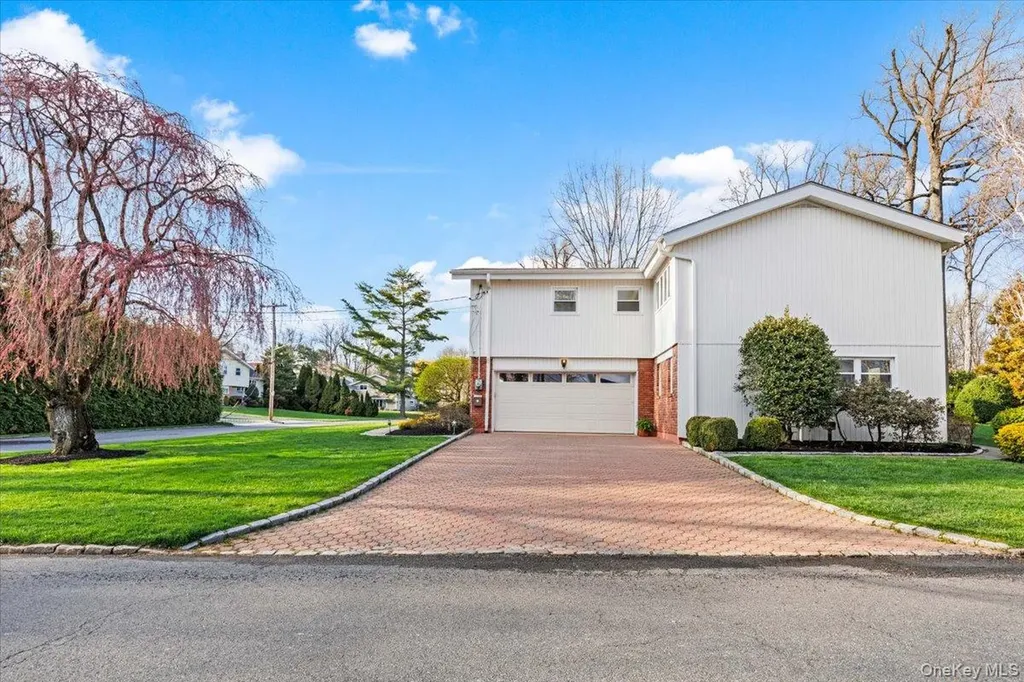 16 Dell Drive Eastchester NY 10709