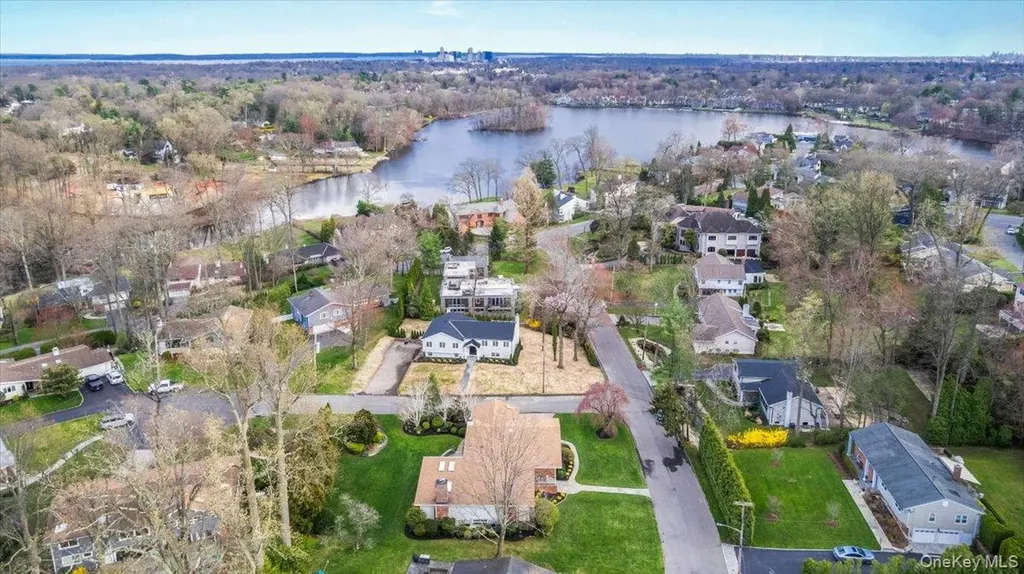 16 Dell Drive Eastchester NY 10709