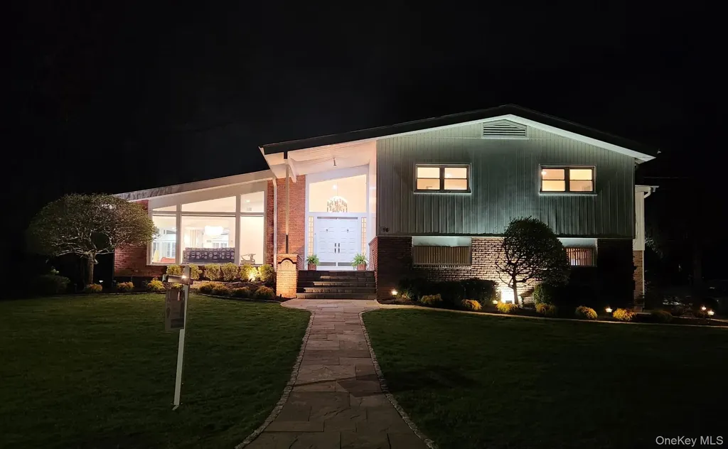 16 Dell Drive Eastchester NY 10709